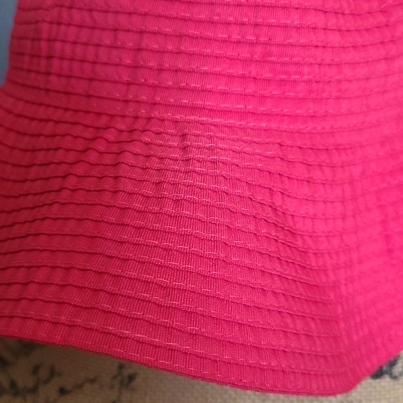 Bright Pink Floppy Hat perfect for the Summer Sun one size fits all - Picture 8 of 8